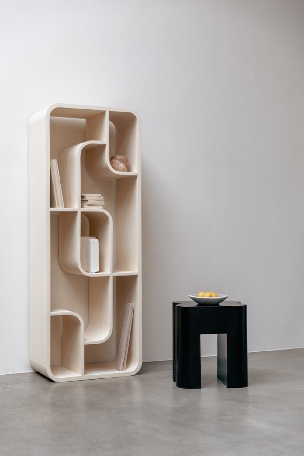 Bibliothek aus Holzfurnier mit 7 Nischen 0x60x160cm Holz Beige Zuiver Möbel Wohnzimmermöbel Bücherregale