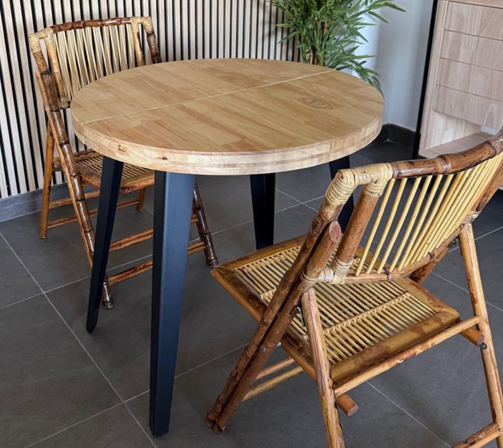 Runder Esstisch ausziehbar mit Eichenplatte und schwarzem Fuß 0x76x80cm Holz Beige Mathi Design Möbel Esszimmermöbel Esstische