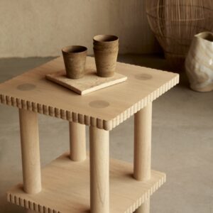 Ablagetisch aus Mindiholz 45x55x45cm Holz Beige Tikamoon Möbel Wohnzimmermöbel Beistelltische