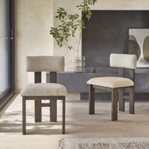 wohnli-moebel-suche-M25053448-1 Set aus 2 Stühlen aus massiver brauner Eiche und beigem Bouclé-Stoff 48x78x53cm Holz Braun BERAH GETAH Möbel Esszimmermöbel Stühle