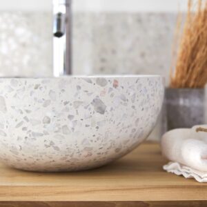 Rundes Waschbecken aus Premium-Terrazzo in Moon 32x13x32cm Marmor Beige Tikamoon Möbel Badezimmermöbel Waschtische