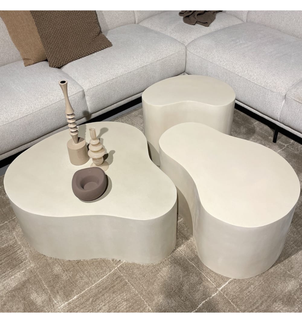 Organischer Couchtisch 83x73 cm, weiss beschichteter Beton 83x33x83cm Beton Beige Moloo Möbel Wohnzimmermöbel Couchtische