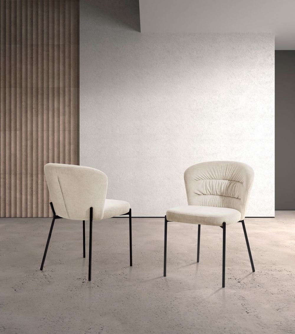 2‑er Set Stühle aus Chenille‑Stoff und Metall beige 79×57×59 cm 57x79x59cm Stoff Beige Hispanohogar Möbel Esszimmermöbel Stühle