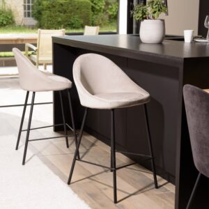 Satz von 2 Stühlen James schwarz 48x90x51cm Samt Beige MACABANE Möbel Esszimmermöbel Barhocker