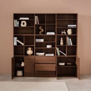 wohnli-moebel-suche-M25096991-1 Modulares Regal nussbaumfarbenes Holzdekor 9 Elemente 210x210x35cm Holz Braun sweeek Möbel Wohnzimmermöbel Bücherregale