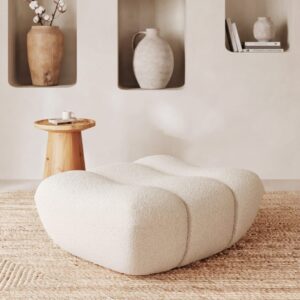 Wohnli Möbelsuche - Pouf Fußstütze aus weißem Boucle-Stoff