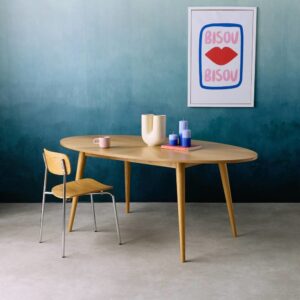 wohnli-moebel-suche-M25164625-1 Ovaler Esstisch Heveaholz und naturfarbenes Eichenfurnier 190 cm 190x75x100cm Holz Braun sweeek Möbel Esszimmermöbel Esstische