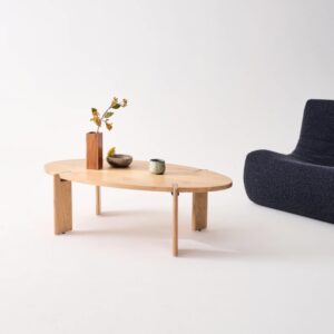 wohnli-moebel-suche-M25168476-1 Ovaler Couchtisch aus natürlichem Akazienholz 120 cm 120x36x65cm Holz Braun sweeek Möbel Wohnzimmermöbel Couchtische