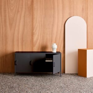 wohnli-moebel-suche-M25186700-1 Industrielles TV-Möbel aus schwarzem Metall mit 3 Türen 120 cm 120x60x40cm Stahl Schwarz sweeek Möbel Wohnzimmermöbel TV-Möbel