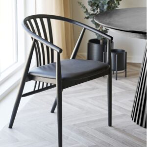 wohnli-moebel-suche-M26004925-1 Esszimmerstuhl aus schwarzem Massivholz und schwarzem PU-Leder 57x78x54cm PVC - Polyvinlychlorid Schwarz Moloo Möbel Esszimmermöbel Stühle