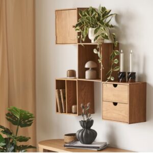 wohnli-moebel-suche-M26004957-1 Set aus 4 massiven Eichenholz-Wandwürfeln 30 x 30 cm 18x30x30cm Holz Braun Moloo Möbel Wohnzimmermöbel Bücherregale