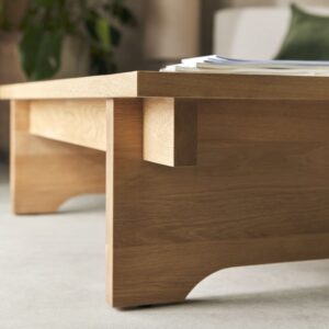wohnli-moebel-suche-M26022815-1 Rechteckiger Couchtisch aus massiver Eiche 105x30x65cm Holz Beige Tikamoon Möbel Wohnzimmermöbel Couchtische