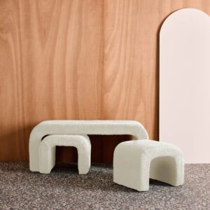 wohnli-moebel-suche-M26024154-1 Bank und Satzhocker mit Bouclé-Bezug weiß 112x45x40cm Stoff Weiß sweeek Möbel Esszimmermöbel Sitzbank und Holzbank