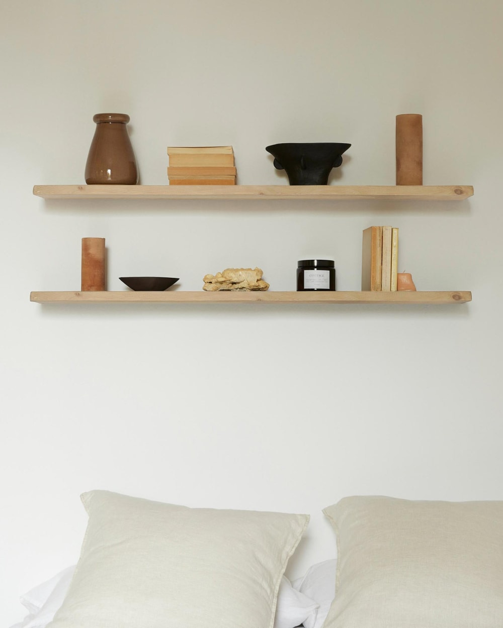 Schweberegal Tannenholz Beige 2 Böden 60x20 cm 60x3x20cm Holz Braun Hannun Möbel Wohnzimmermöbel Regale