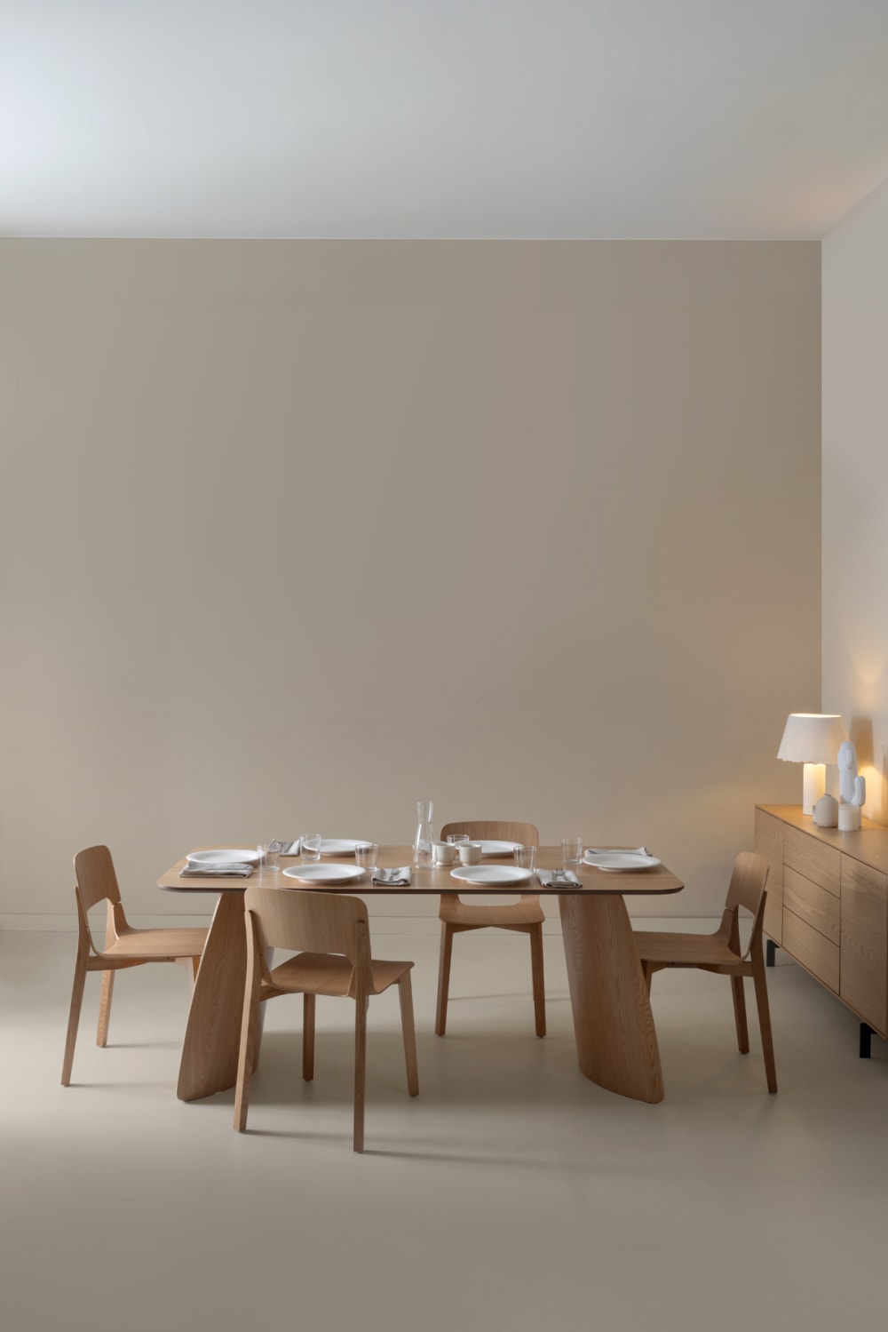Rechteckiger Esstisch aus Eichen-Sperrholz 180x76x90cm Holz Braun GEESE HOME Möbel Esszimmermöbel Esstische