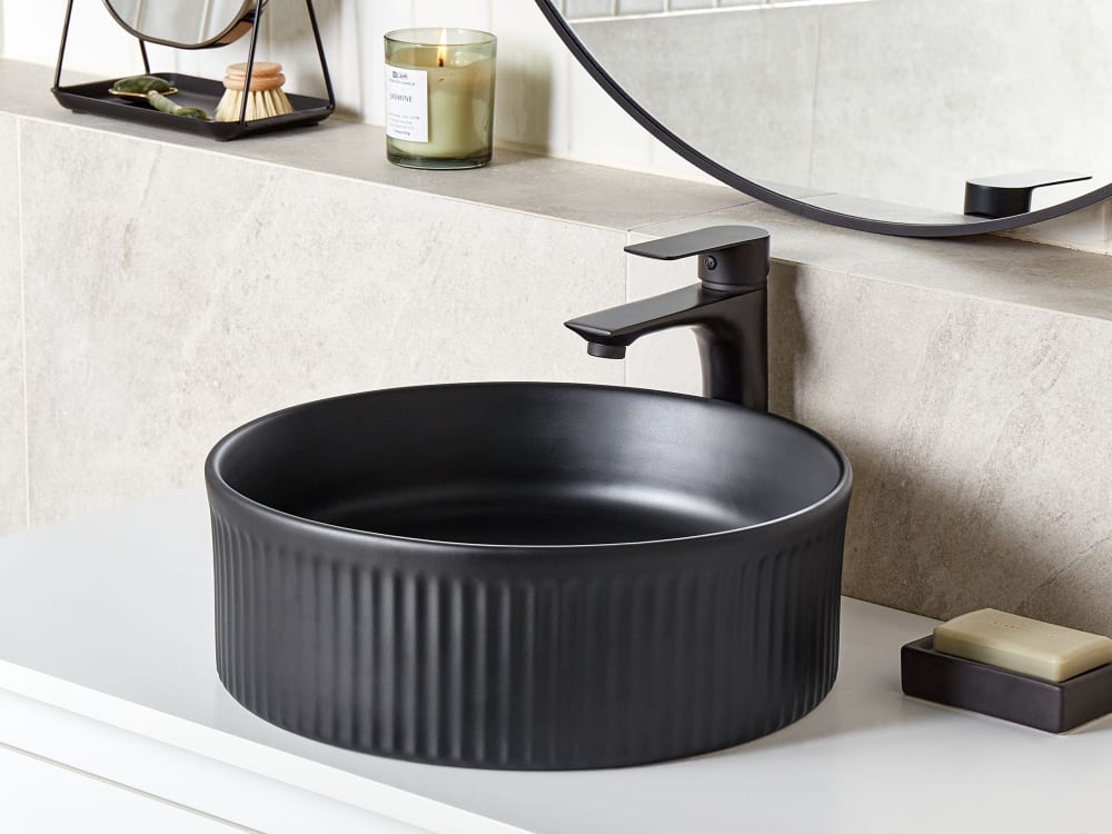 Aufsatzwaschbecken  ⌀ 37 cm Keramik Schwarz 37x13x37cm Keramik Schwarz Beliani Möbel Badezimmermöbel Waschtische
