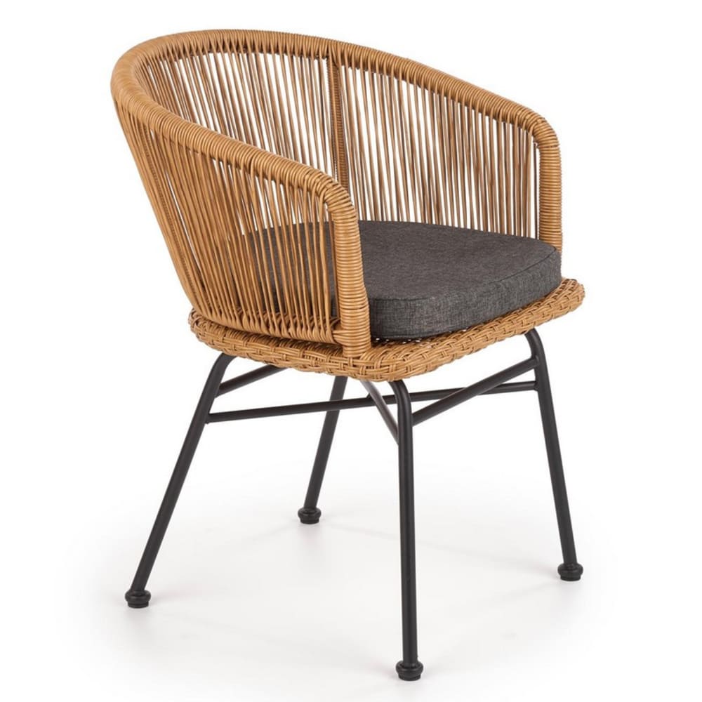 Wohnli Möbelsuche - Stuhl im Rattan-Stil mit Kissen und schwarzen Metallbeinen