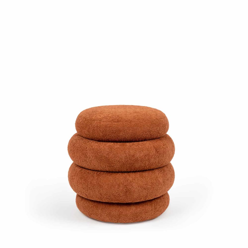 wohnli-moebel-suche-M26099670 Wohnli Möbelsuche - Runder Terrakotta-Puff mit weicher Textur.