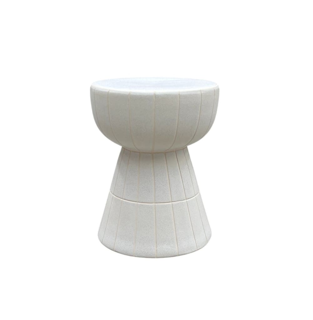 wohnli-moebel-suche-M26115540 Wohnli Möbelsuche - Hocker / Beistellhocker aus Keramik in gebrochenem Weiß