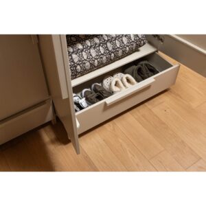 wohnli-moebel-suche-M26122398-1 Schrank mit 2 Türen aus beigefarbenem Kiefernholz 60x215x95cm Holz Grau WOOOD Möbel Schlafzimmermöbel Schränke