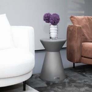 wohnli-moebel-suche-M26152611-1 Beistelltisch aus Beton 35 x 35 x 52 cm 35x52x35cm Beton Grau ELEMENTI Möbel Wohnzimmermöbel Couchtische