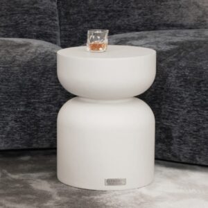 wohnli-moebel-suche-M26152620-1 Beistelltisch aus Beton 35 x 35 x 47 cm 35x47x35cm Beton Weiß ELEMENTI Möbel Wohnzimmermöbel Couchtische