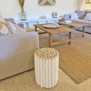 Runder Beistelltisch aus Holzstämmen in Weiß D. 30 x 45 cm 30x40x30cm Holz Weiß NATYAL Möbel Wohnzimmermöbel Beistelltische