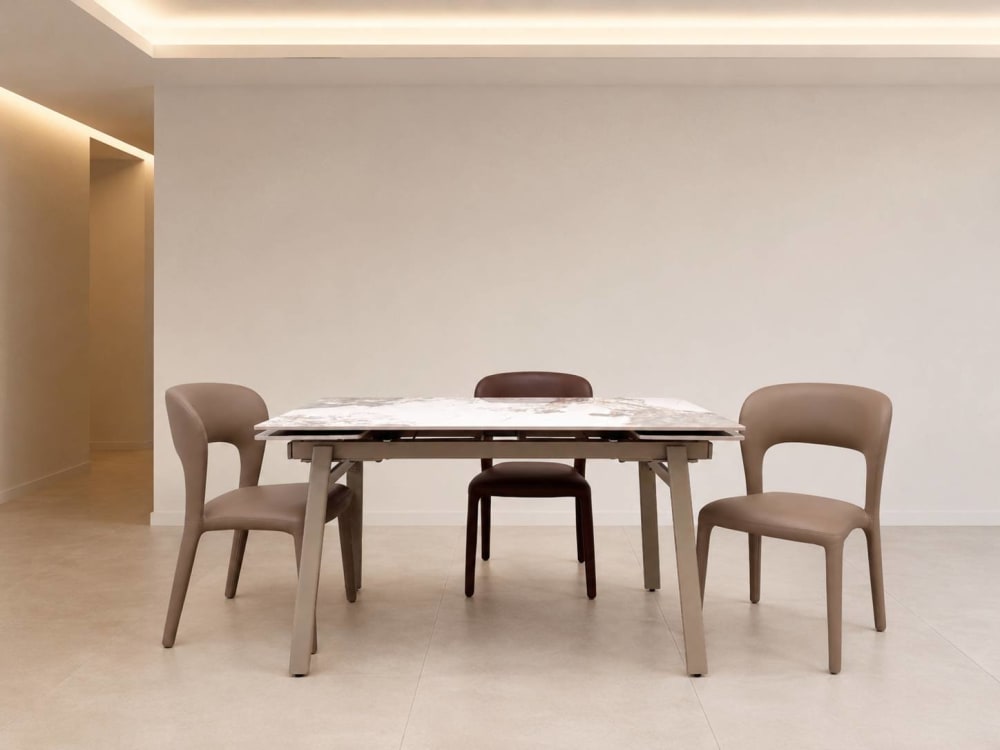 4er-Set Stühle mit Kunstlederbezug in Nerzfarbe 51x82x58cm Webpelz Braun GEESE HOME Möbel Esszimmermöbel Stühle