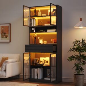 Wohnli Möbelsuche - Vitrinenschrank mit 4 Glastüren und LED